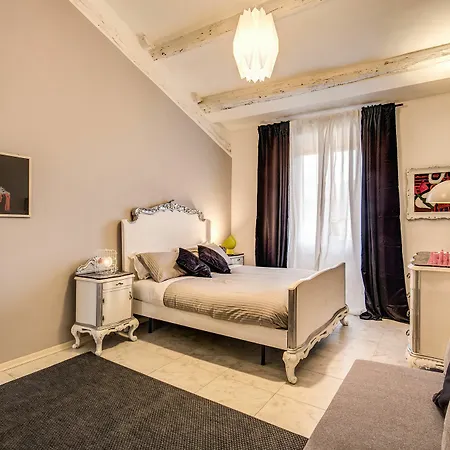 Wonderful Aquarium Apartment Rome